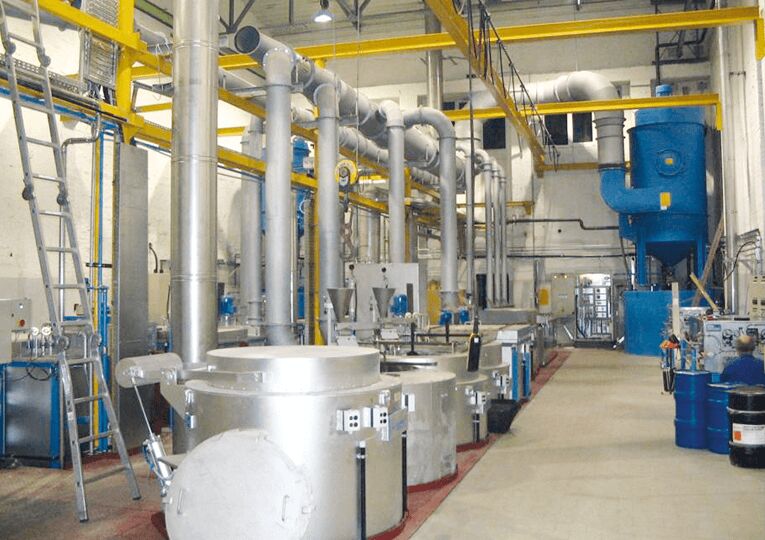 Wet separators are used if the salts during salt bath hardening are very strongly hygroscopic.